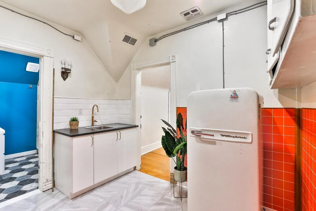 Zenboutique - Victorian Mansion Aparthotel Toronto 0*,  Canada